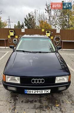 Седан Audi 80 1987 в Черноморске