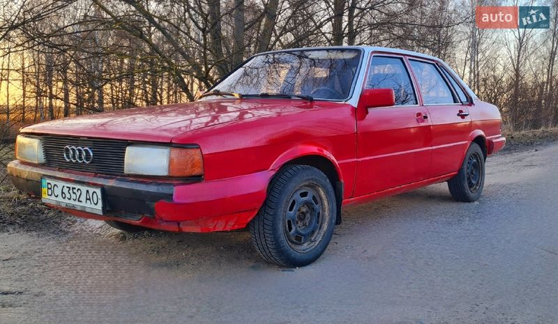 Седан Audi 80 1981 в Ратному