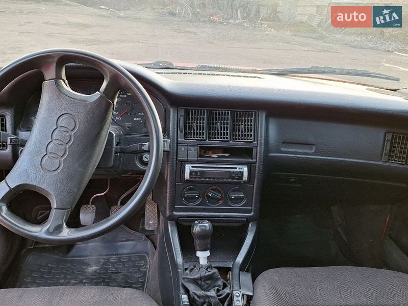 Седан Audi 80 1987 в Варве