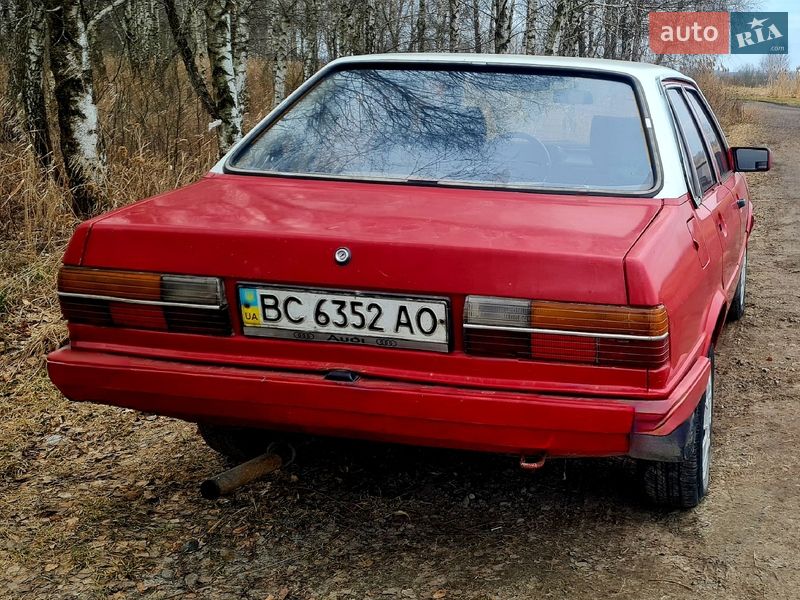 Седан Audi 80 1981 в Ратному