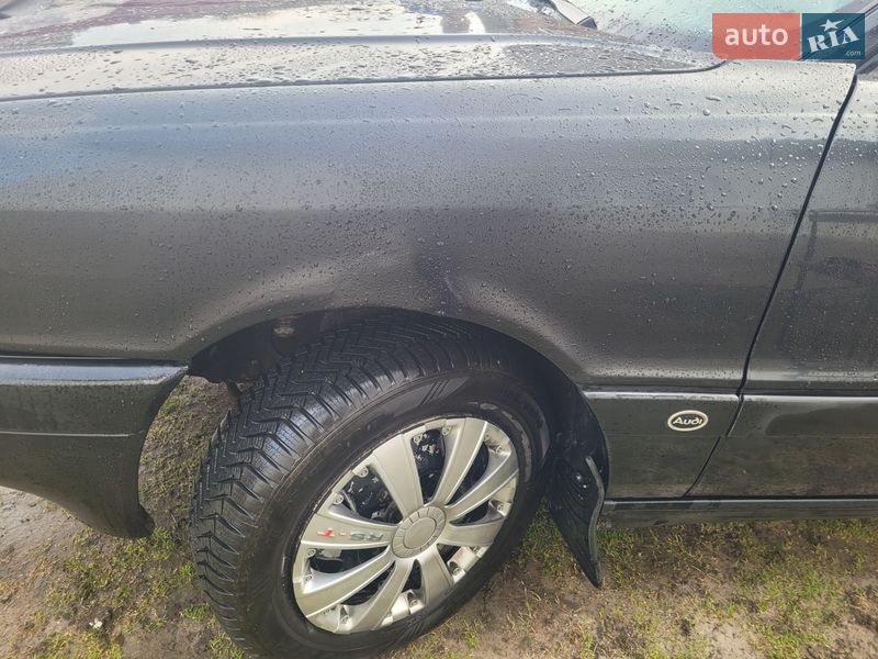 Седан Audi 80 1991 в Рогатине
