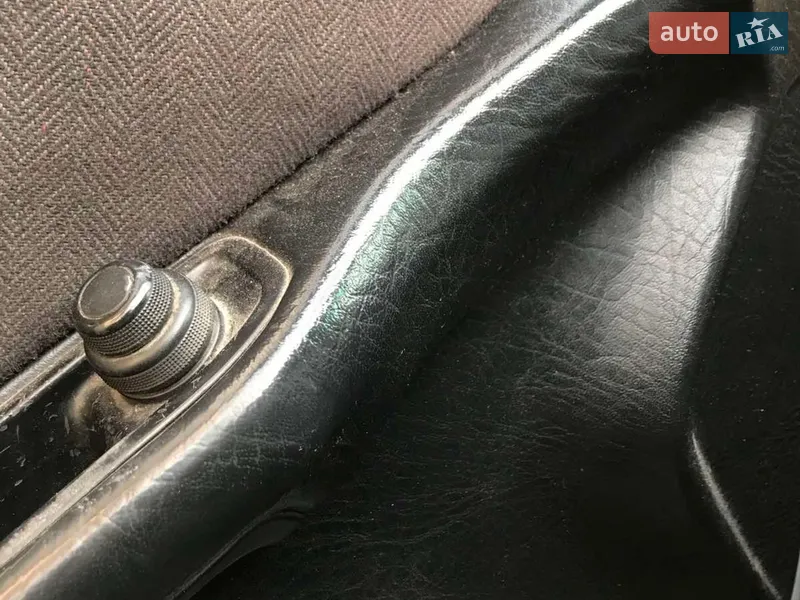 Audi 80 1989 VIN WAUZZZ8AZLA002562 фото оголошення 8 з 42