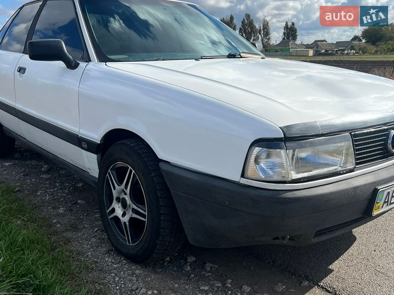 Седан Audi 80 1987 в Новомосковську