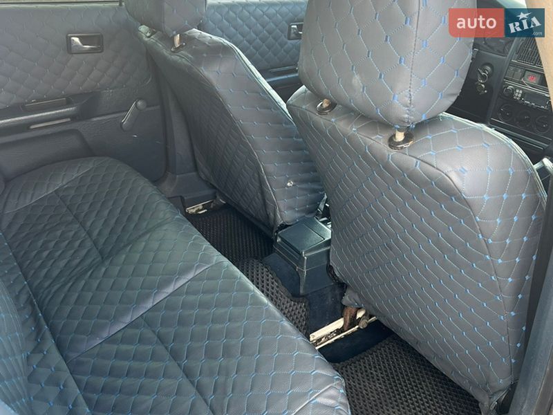 Седан Audi 80 1987 в Новомосковську