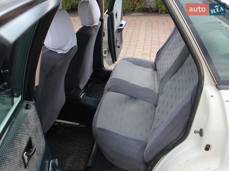 Седан Audi 80 1987 в Жовкве