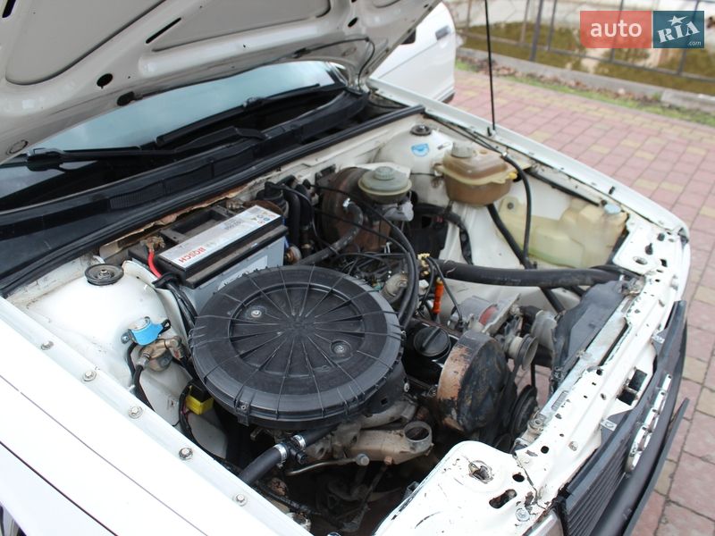 Седан Audi 80 1987 в Жовкве