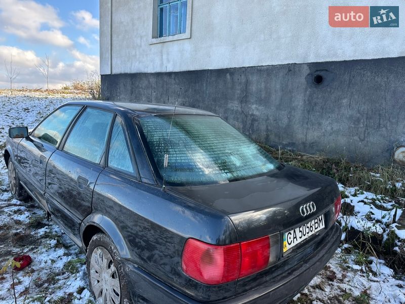 Седан Audi 80 1990 в Кременце