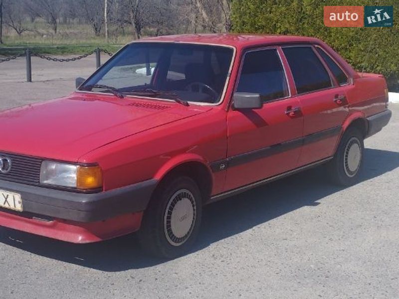 Седан Audi 80 1986 в Слобожанском