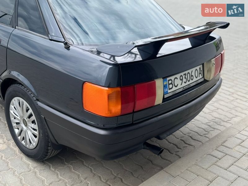 Седан Audi 80 1989 в Бориславі