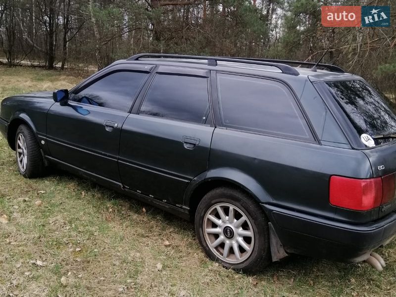 Универсал Audi 80 1993 в Вараше