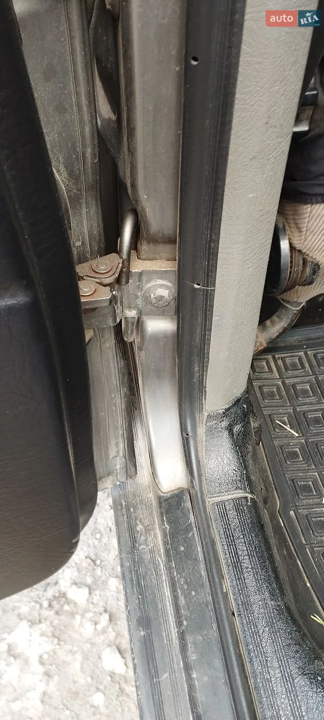 Audi 80 1987 VIN WAUZZZ89ZHA379077 фото оголошення 9 з 22