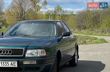 Седан Audi 80 1992 в Боровой