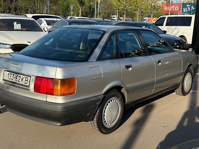 Седан Audi 80 1986 в Києві