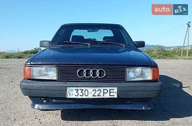 Седан Audi 80 1985 в Виноградові