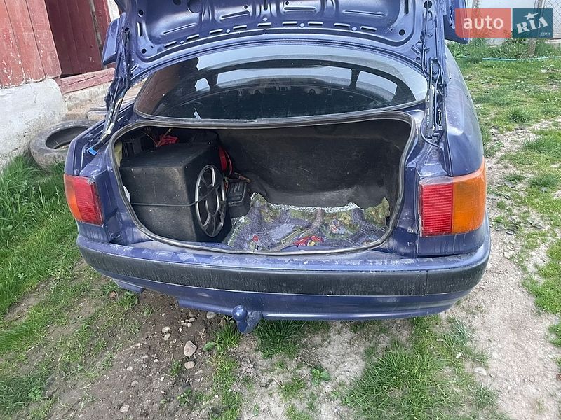 Седан Audi 80 1988 в Рогатині