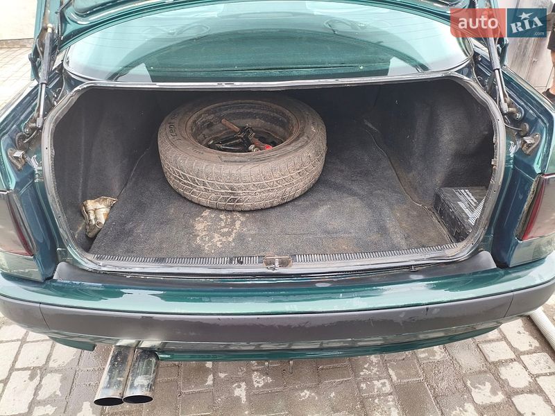Седан Audi 80 1993 в Ровно