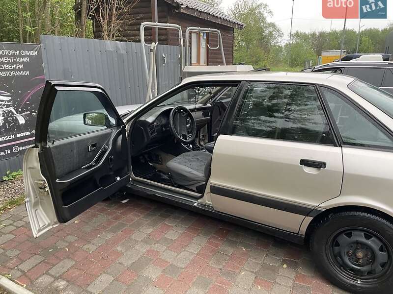 Седан Audi 80 1987 в Ивано-Франковске