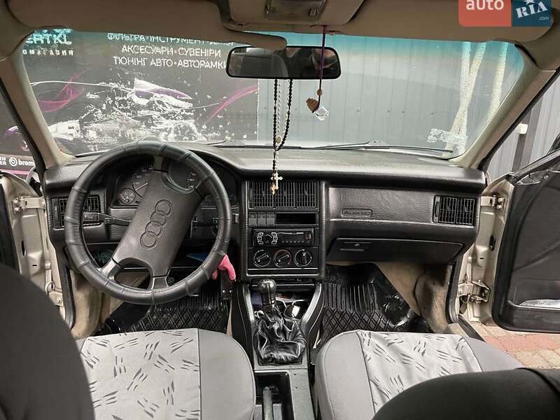 Седан Audi 80 1987 в Ивано-Франковске