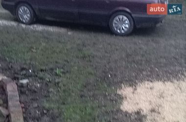 Седан Audi 80 1990 в Черновцах