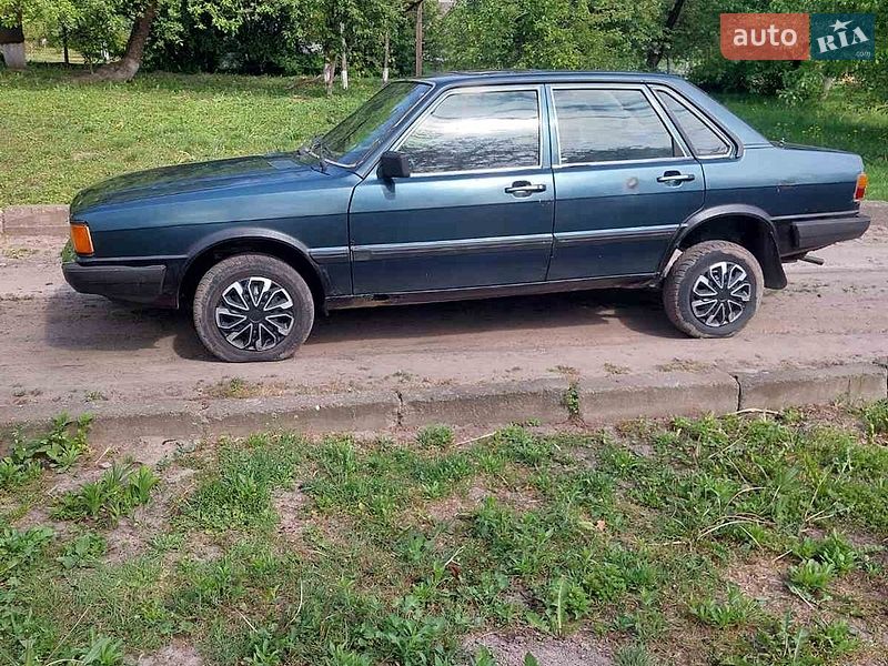 Седан Audi 80 1984 в Володимирі