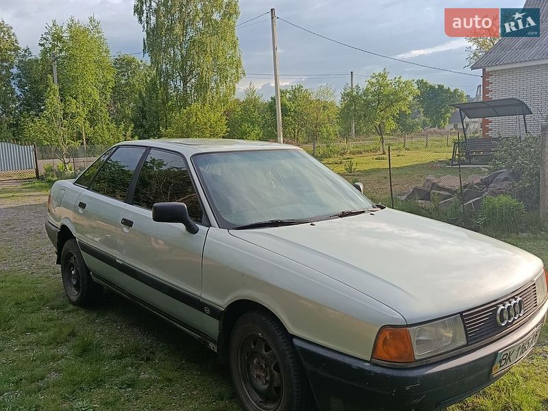 Седан Audi 80 1987 в Томашгороде