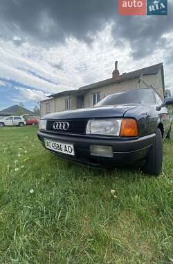 Седан Audi 80 1986 в Маневичах