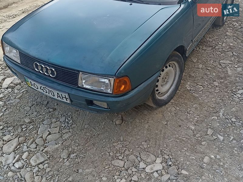 Седан Audi 80 1988 в Ивано-Франковске