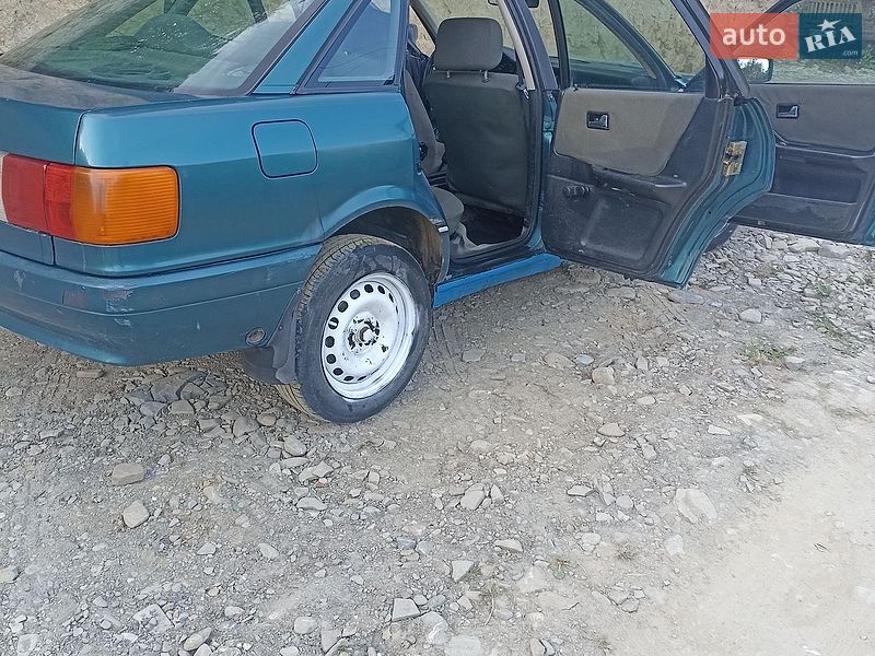 Седан Audi 80 1988 в Ивано-Франковске