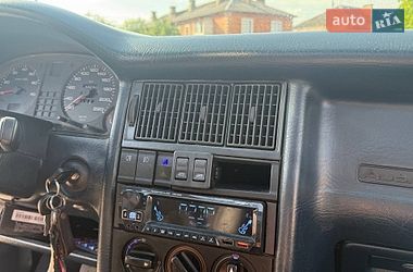 Седан Audi 80 1990 в Овручі