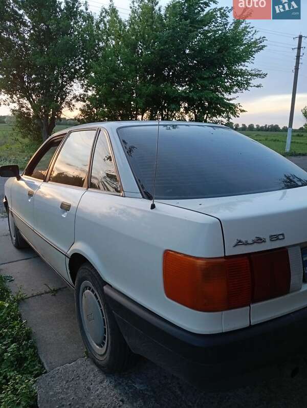 Седан Audi 80 1990 в Згурівці