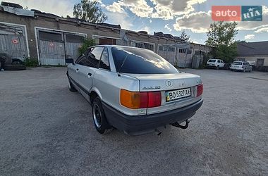 Седан Audi 80 1990 в Кременце