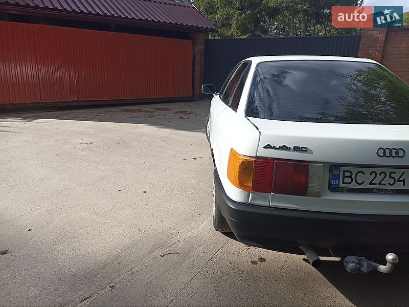Седан Audi 80 1989 в Львове