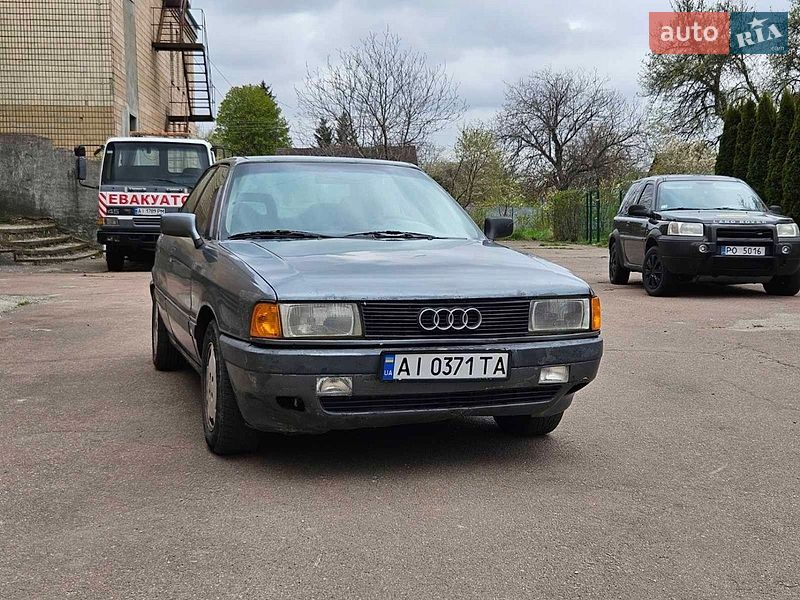 Седан Audi 80 1988 в Обухове