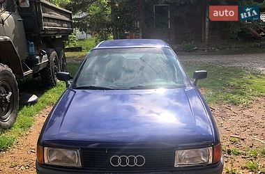 Седан Audi 80 1991 в Микуличине