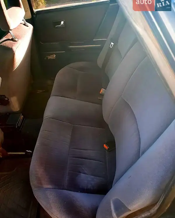 Audi 80 1987 VIN WAUZZZ89ZJA208237 фото оголошення 21 з 50