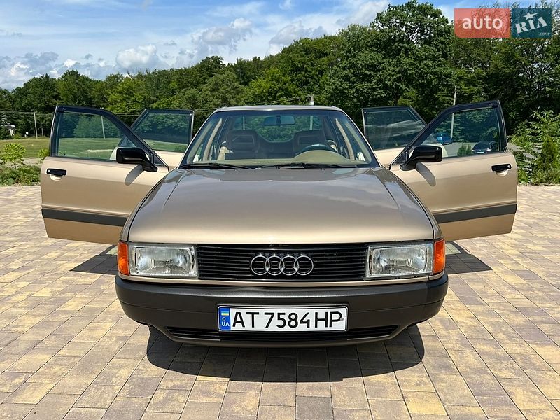Седан Audi 80 1987 в Болехове