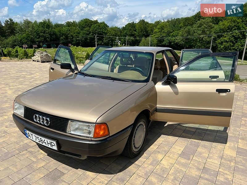 Седан Audi 80 1987 в Болехове