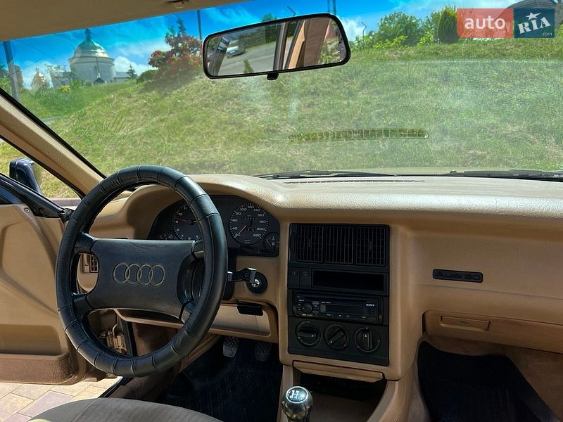 Седан Audi 80 1987 в Болехове