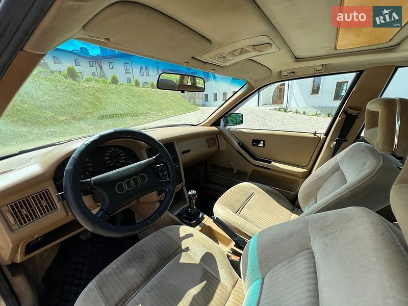 Седан Audi 80 1987 в Болехове
