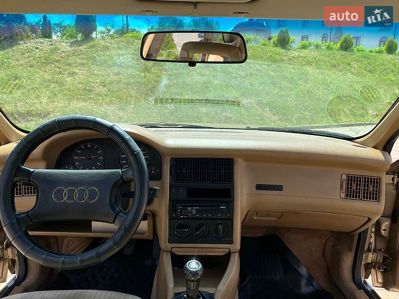 Седан Audi 80 1987 в Болехове