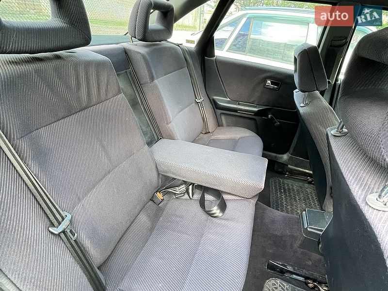 Седан Audi 80 1993 в Киеве фото 11 Седан Audi 80 1993 в Киеве
