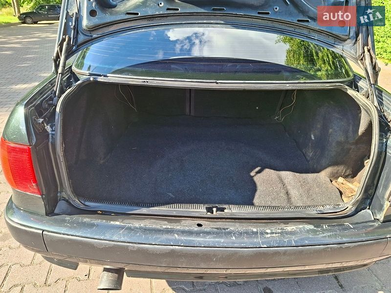 Седан Audi 80 1993 в Миргороде