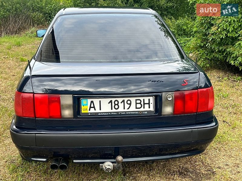 Седан Audi 80 1993 в Глухові
