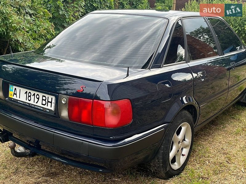 Седан Audi 80 1993 в Глухові
