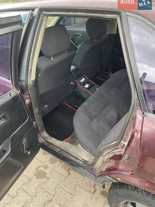 Седан Audi 80 1990 в Черновцах