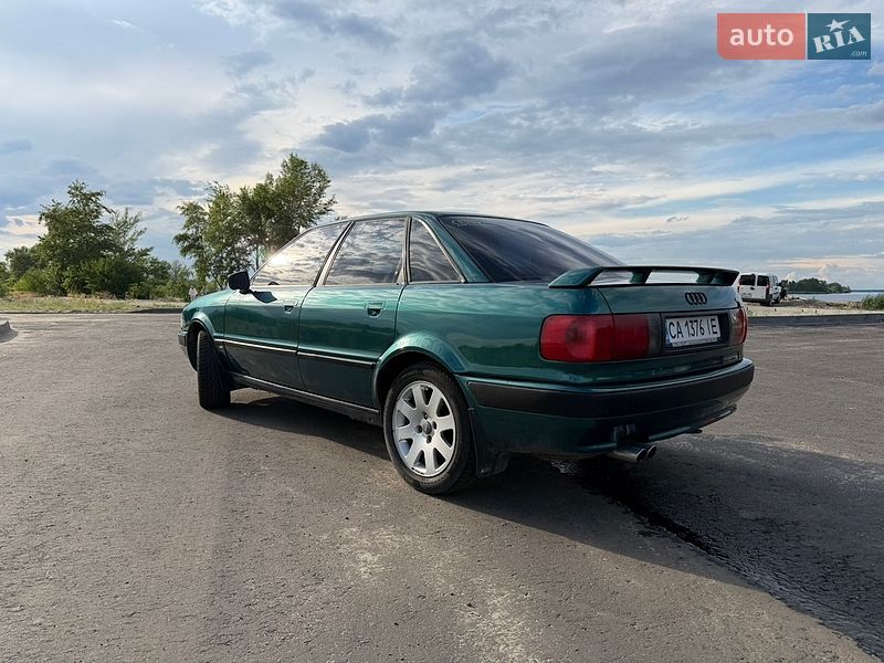 Седан Audi 80 1993 в Черкасах