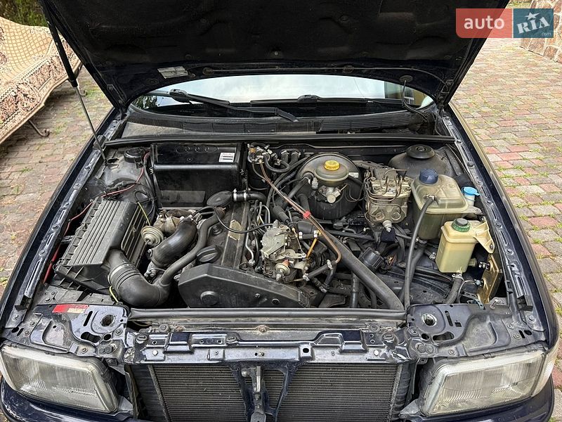 Седан Audi 80 1993 в Надвірній фото 7 Седан Audi 80 1993 в Надвірній