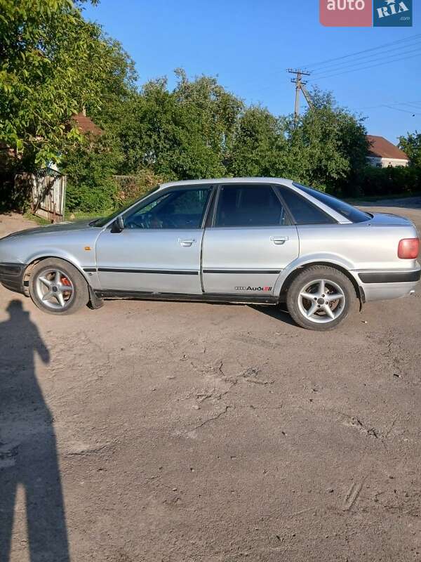 Седан Audi 80 1992 в Горохове