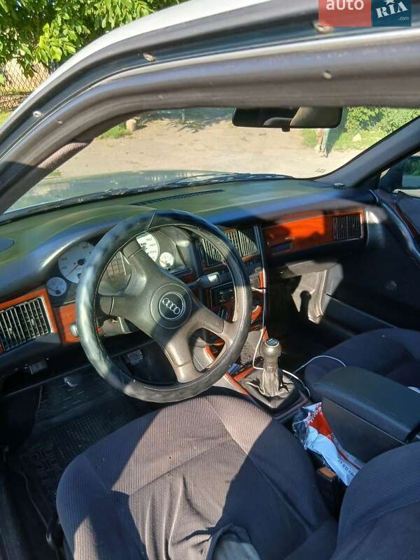 Седан Audi 80 1992 в Горохове