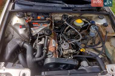 Седан Audi 80 1989 в Сарнах
